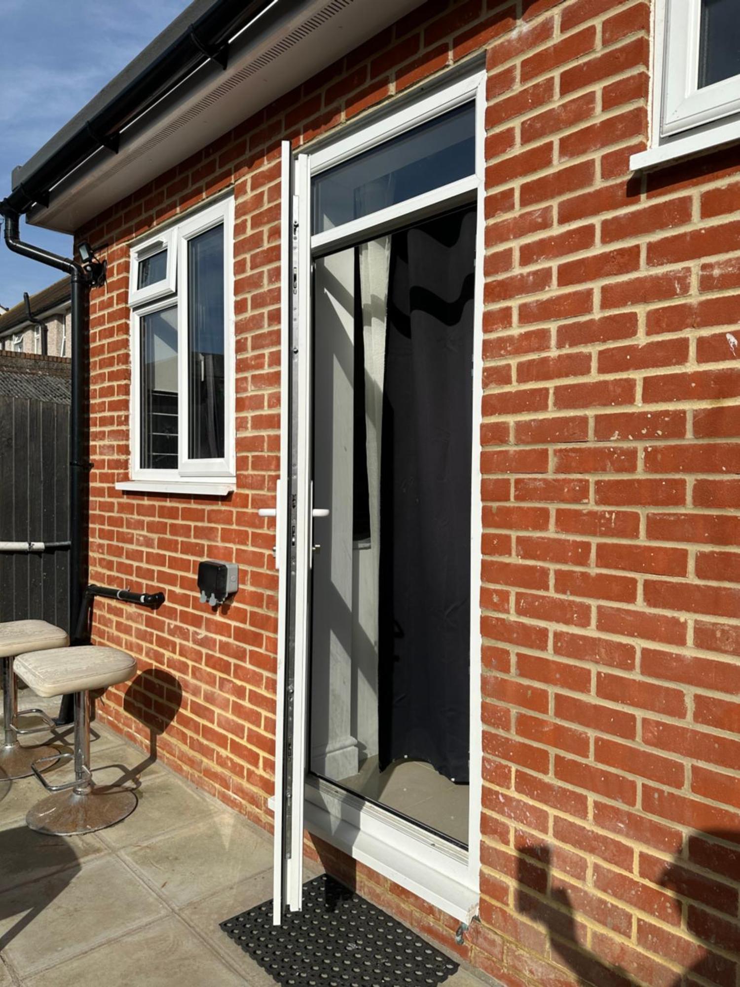 Luxury Ensuite Studio In Crayford Dartford Bexley London With Full Kitchen And Side Garden Alleyway Entrance Erith المظهر الخارجي الصورة